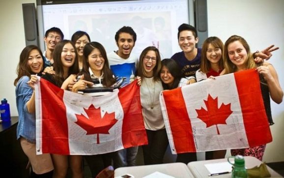 Những điều bạn chưa biết về độ tuổi đi du học Canada